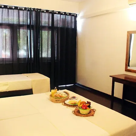 Coral Seas Beach Hikkaduwa Exterior photo